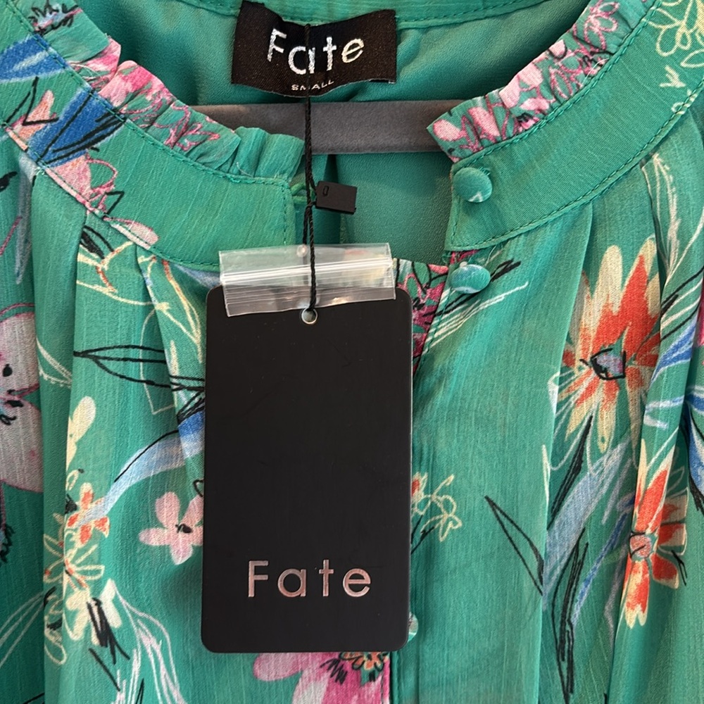 NWT Fate floral top - Picture 5 of 6